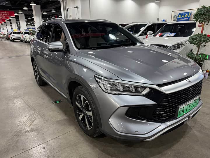 BYD Song Pro Hybrid, 2024 — фото 3 из 9