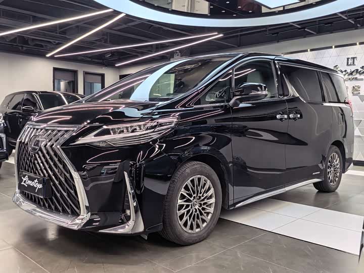 Lexus LM, 2021 — фото 3 из 9
