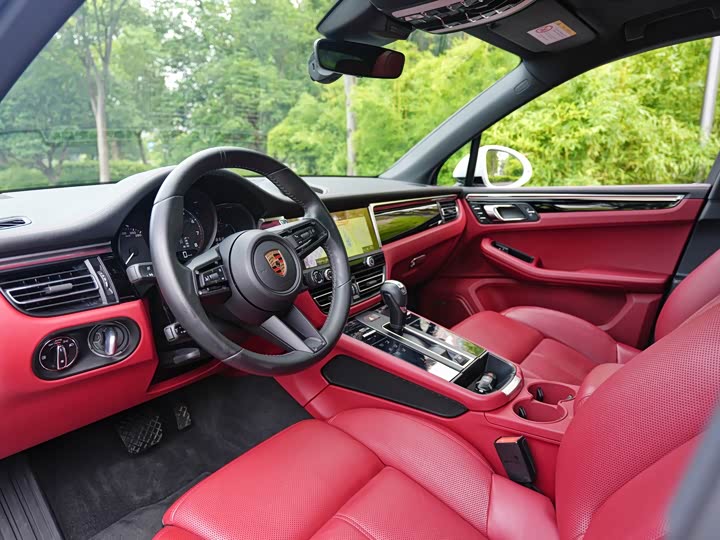 Porsche Macan, 2023 — фото 6 из 9