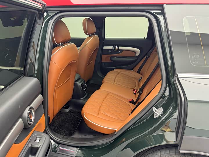 Mini Clubman JCW, 2021 — фото 7 из 9