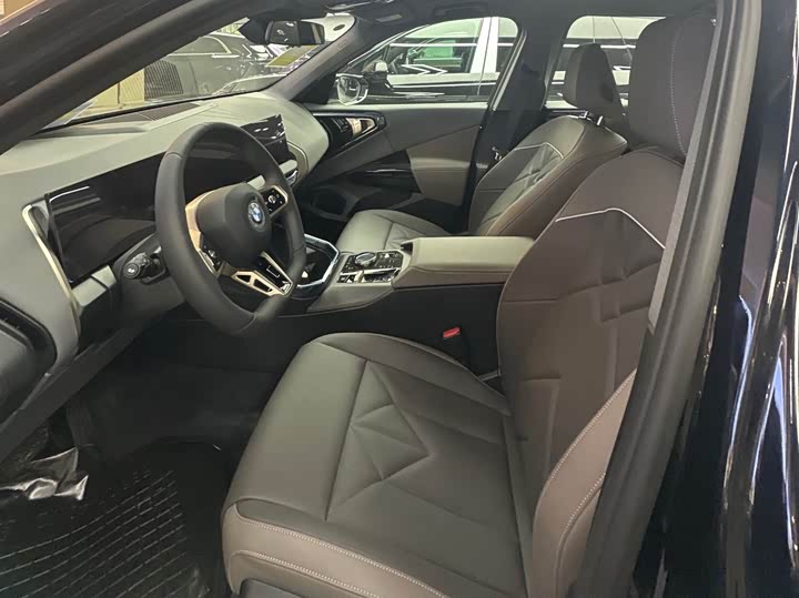 BMW X3, 2025 — фото 8 из 9