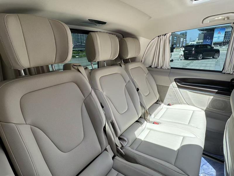 Mercedes-Benz V-Class, 2024 — фото 11 из 12