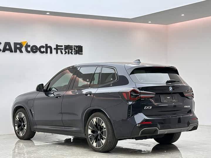 BMW iX3, 2022 — фото 3 из 9