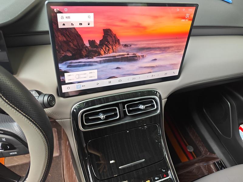 Geely Atlas L, 2025 — фото 8 из 12