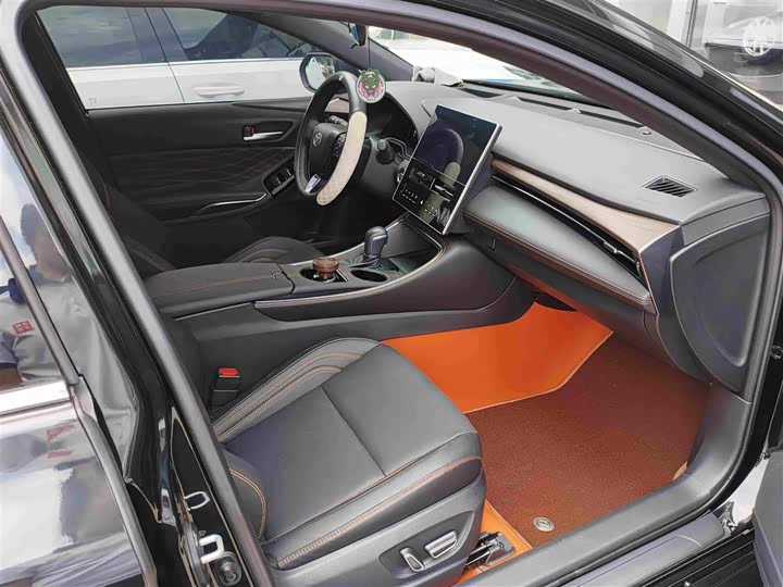 Toyota Avalon, 2025 — фото 7 из 9