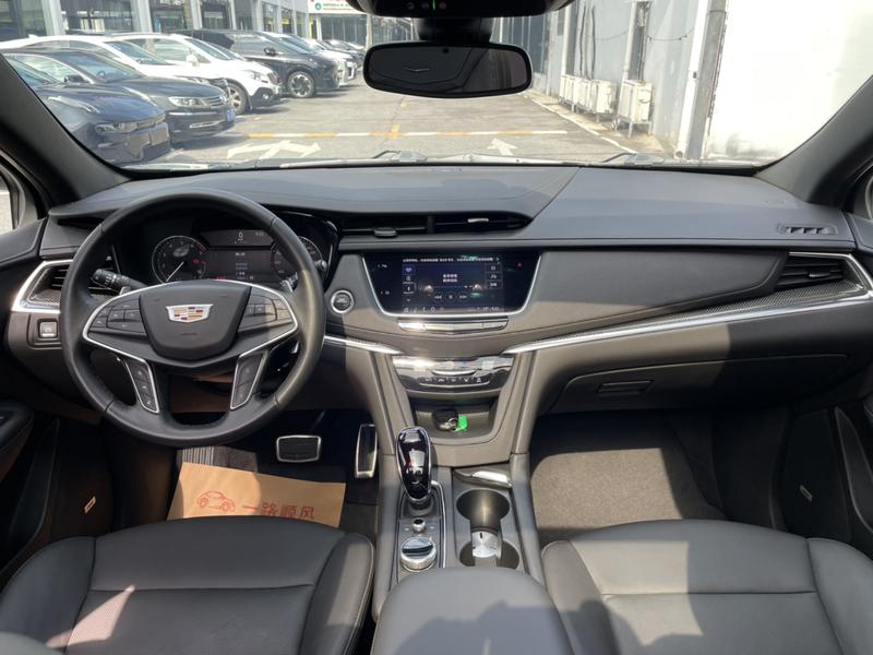 Cadillac XT5, 2023 — фото 8 из 12