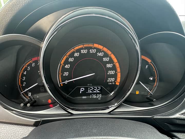 Toyota Yaris L Hatchback, 2022 — фото 8 из 9