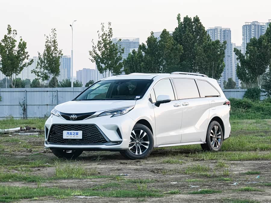 Toyota Granvia, 2026 — купить в Курске под ключ
