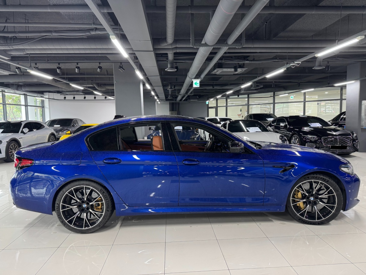 BMW M5, 2022 — фото 2 из 12