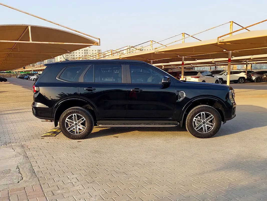 Ford Everest, 2025 — фото 4 из 10