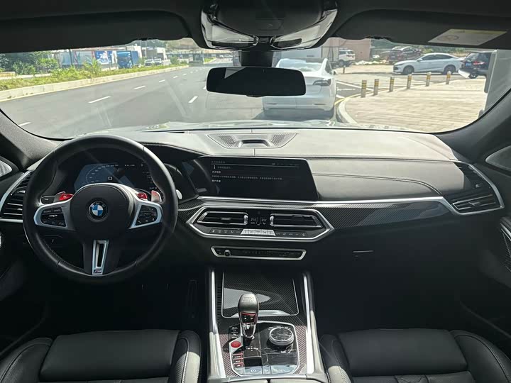 BMW X6 M, 2022 — фото 8 из 9