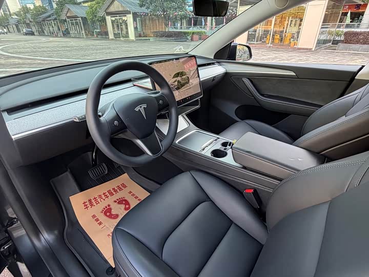 Tesla Model Y, 2024 — фото 6 из 9