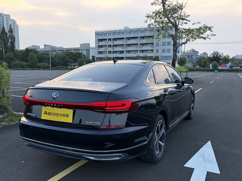 Volkswagen Passat, 2022 — фото 6 из 11