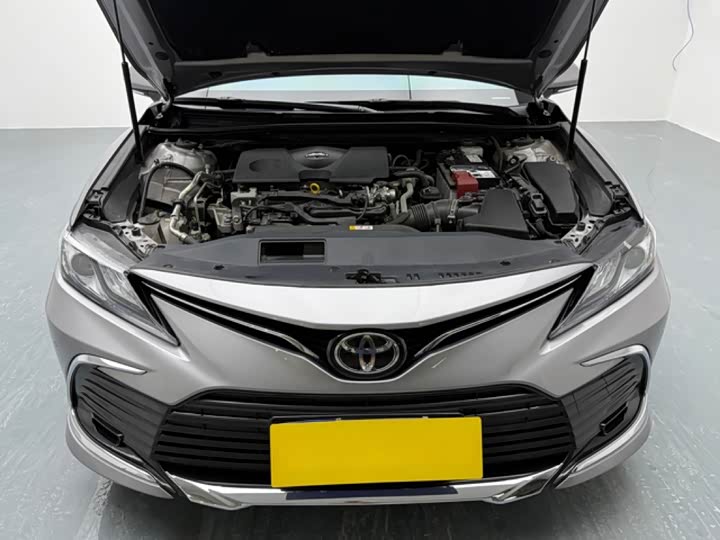 Toyota Camry, 2023 — фото 8 из 9