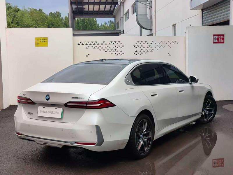 BMW i5, 2024 — фото 5 из 12