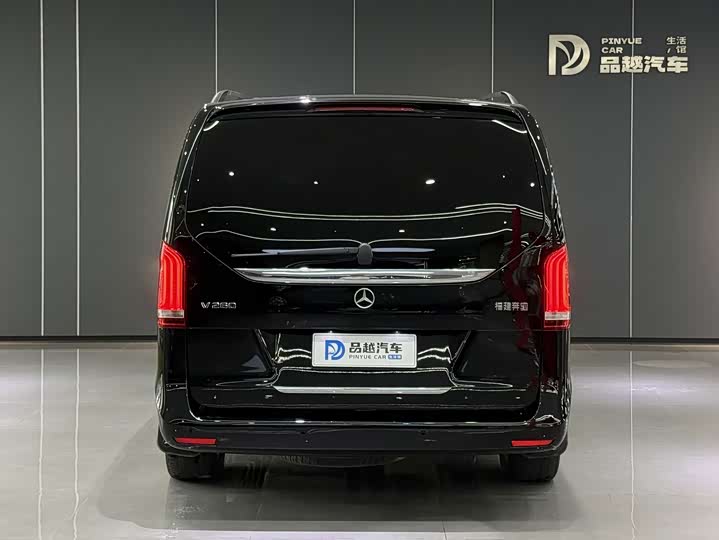 Mercedes-Benz V-Class, 2024 — фото 3 из 9