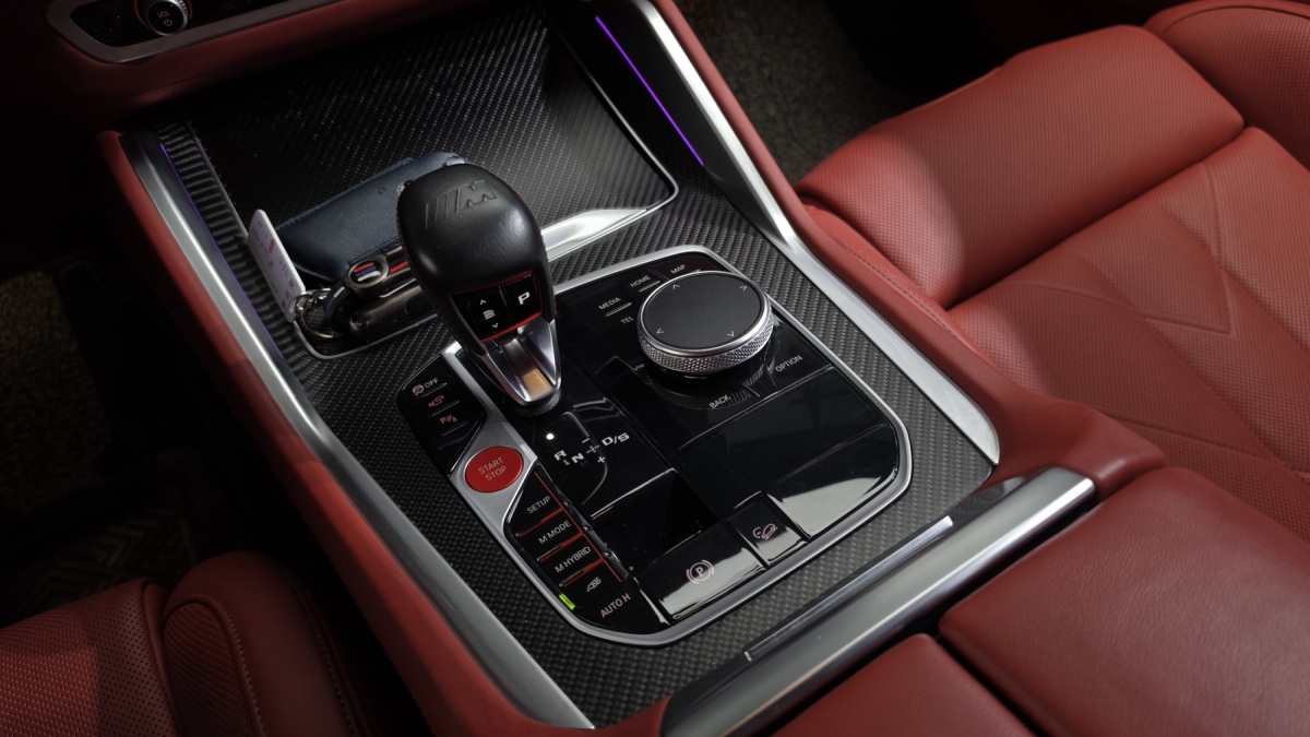 BMW XM, 2023 — фото 8 из 12