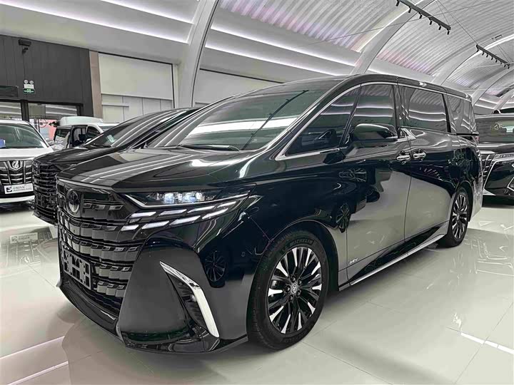 Toyota Alphard, 2024 — купить в Санкт-Петербурге под ключ