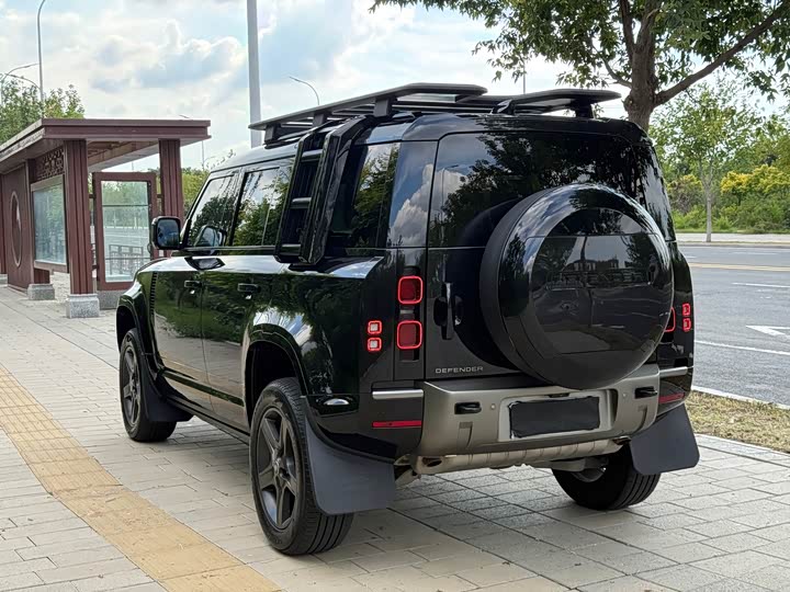Land Rover Defender, 2023 — фото 7 из 9
