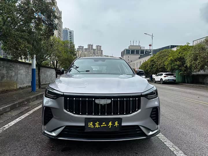 Geely Atlas, 2025 — фото 2 из 9