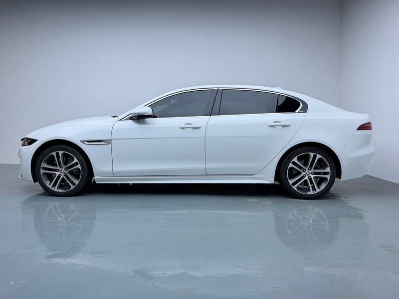 Jaguar XE L, 2022 — фото 4 из 12