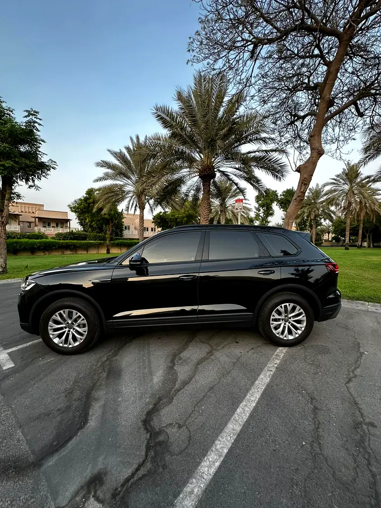 Volkswagen Touareg, 2023 — фото 2 из 10