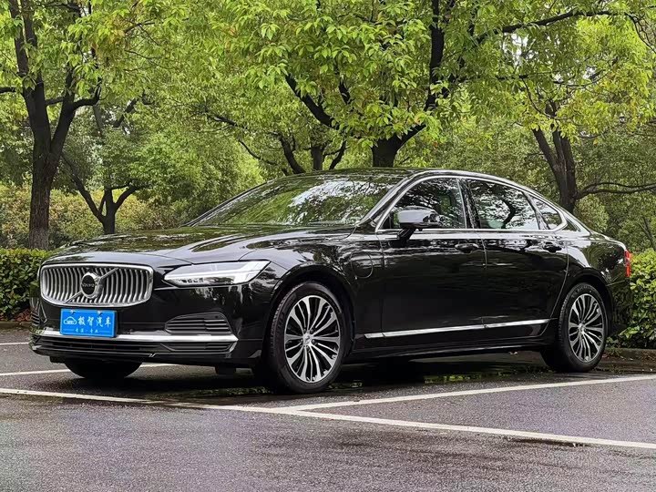 Volvo S90 Hybrid, 2023 — купить в Чебоксарах под ключ