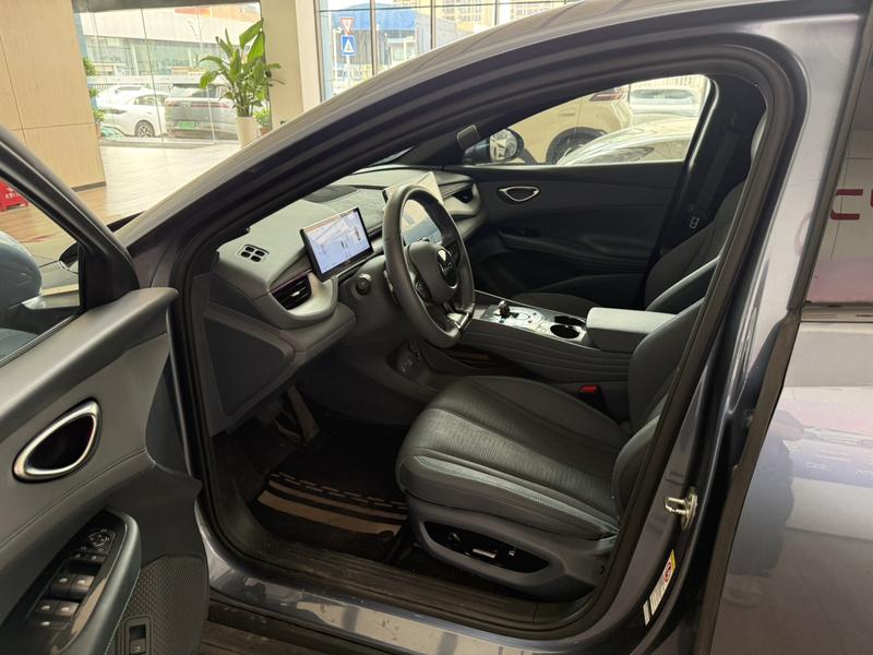 BYD Seal 06 GT, 2025 — фото 9 из 11