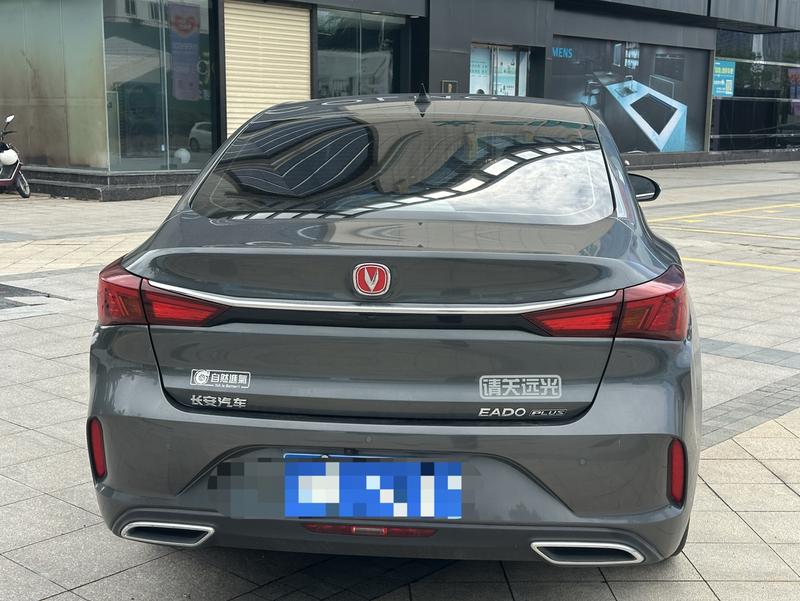 Changan Eado Plus, 2022 — фото 5 из 10
