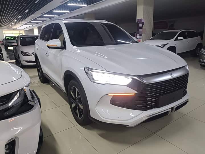 BYD Song Pro Hybrid, 2024 — фото 4 из 9