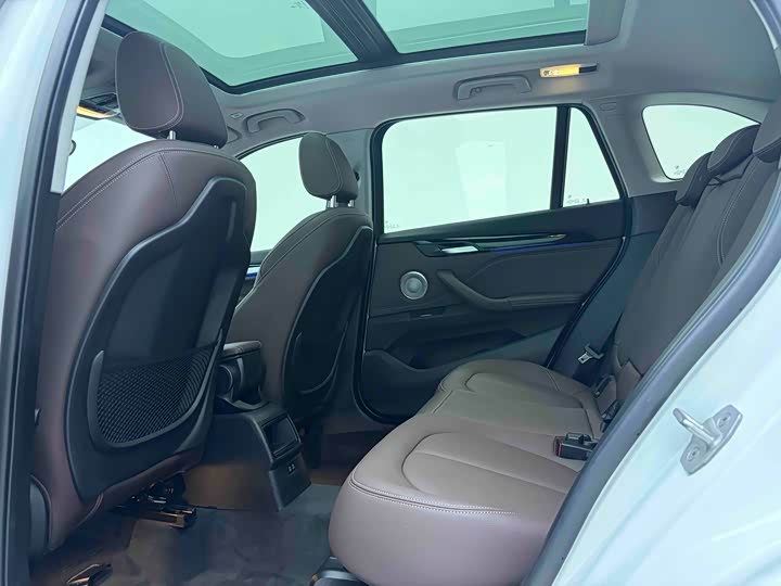 BMW X1, 2022 — фото 8 из 9