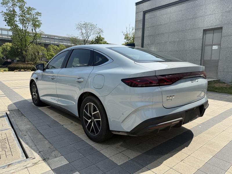 BYD Qin L, 2025 — фото 5 из 12