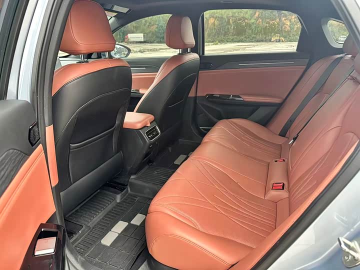 Geely Galaxy L6, 2024 — фото 6 из 9