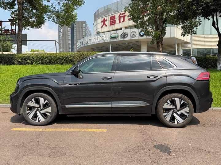 Volkswagen Teramont X, 2022 — фото 3 из 9