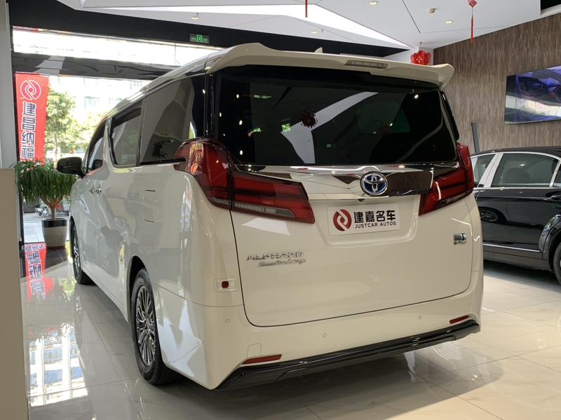 Toyota Alphard, 2021 — фото 3 из 11