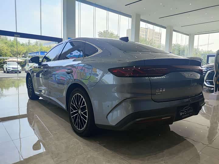 BYD Qin L, 2024 — фото 7 из 9