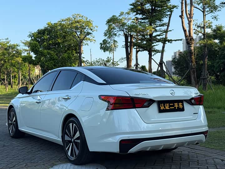 Nissan Teana, 2022 — фото 2 из 9