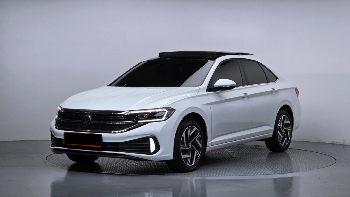 Volkswagen Jetta, 2023 — купить в Москве под ключ