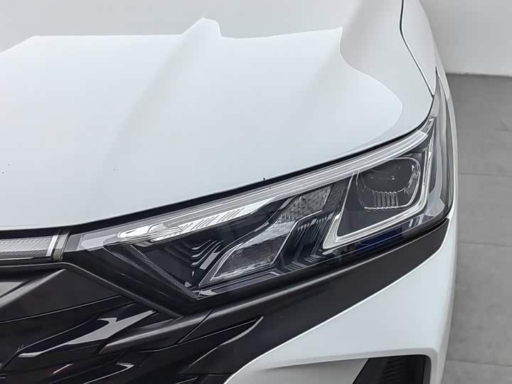 Dongfeng Aeolus AX7, 2022 — фото 7 из 9