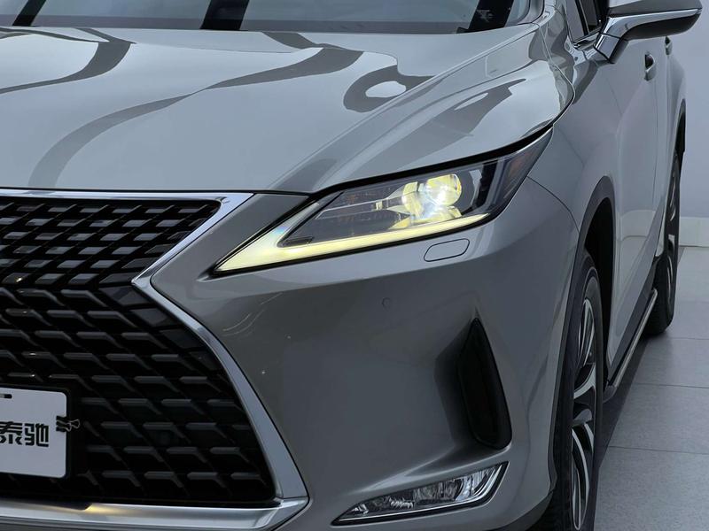 Lexus RX, 2022 — фото 5 из 8
