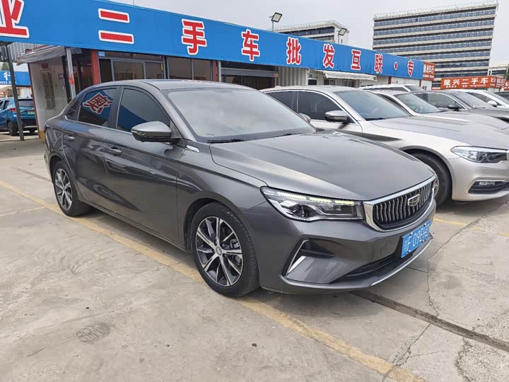 Geely Emgrand, 2021 — фото 3 из 9