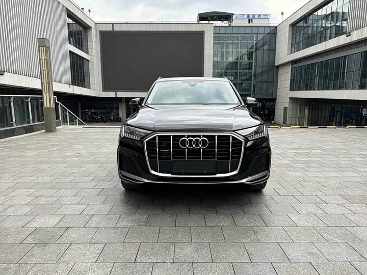 Audi Q7, 2023 — фото 3 из 9