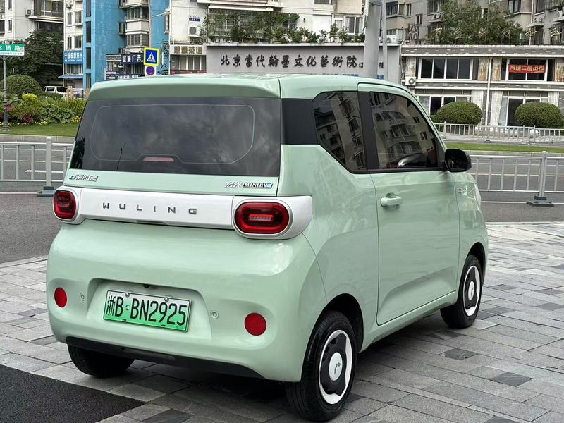 Wuling Mini EV, 2024 — фото 7 из 10