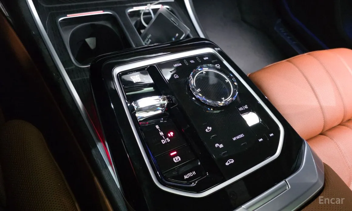 BMW 7 Series, 2025 — фото 9 из 12