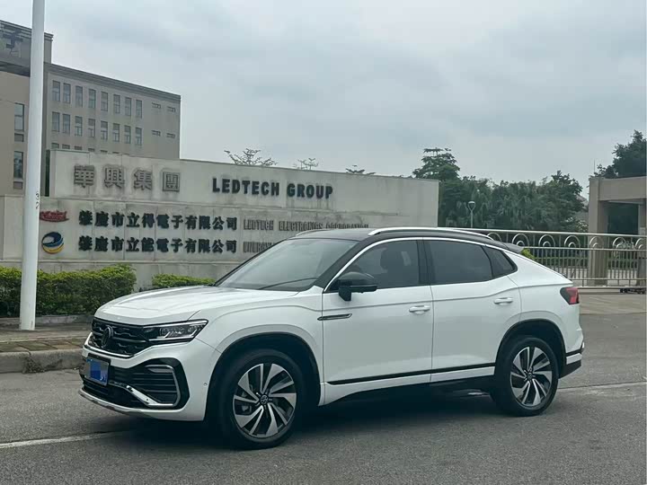 Volkswagen Tayron X, 2022 — купить в Брянске под ключ