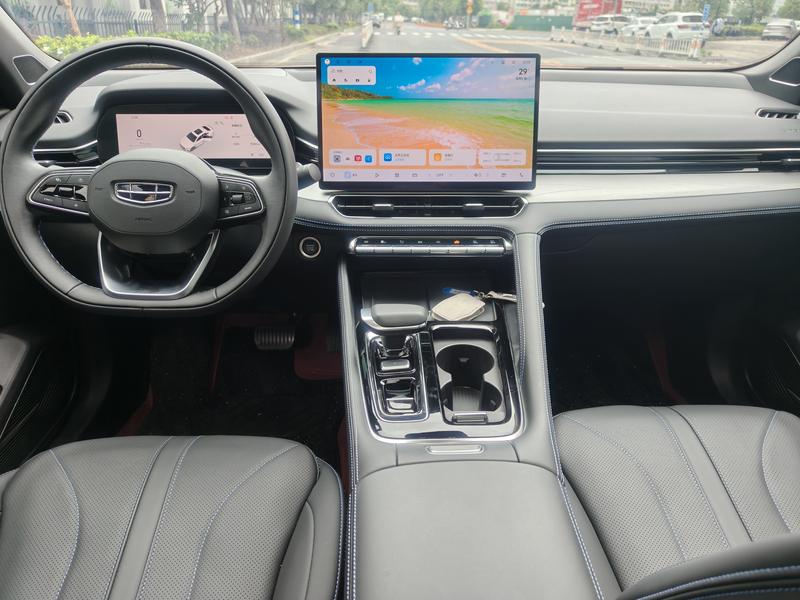 Geely Preface, 2025 — фото 7 из 11
