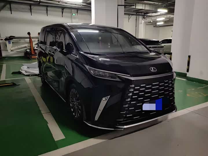 Lexus LM, 2024 — фото 3 из 9