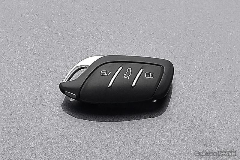 MG Motor 4 EV, 2022 — фото 7 из 12