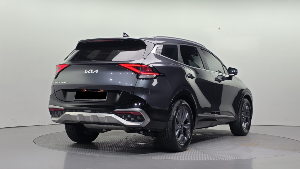 Kia Sportage, 2023 — фото 2 из 12