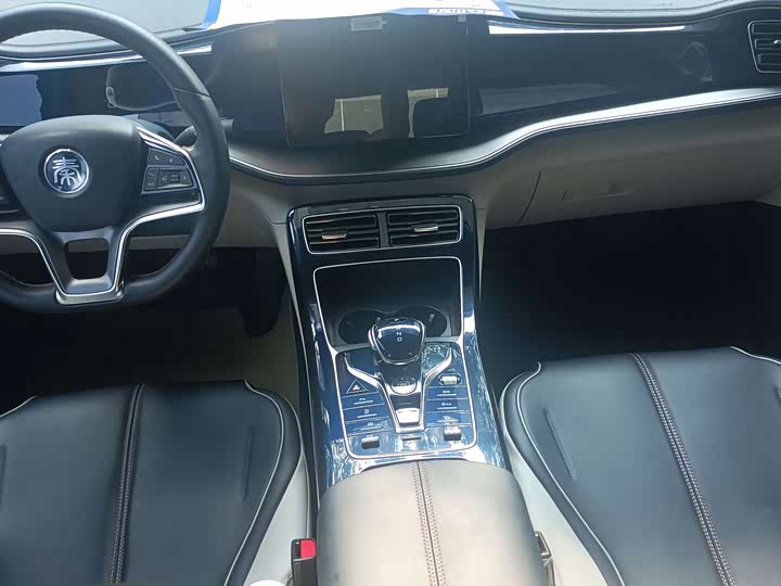 BYD Qin Plus, 2022 — фото 6 из 9